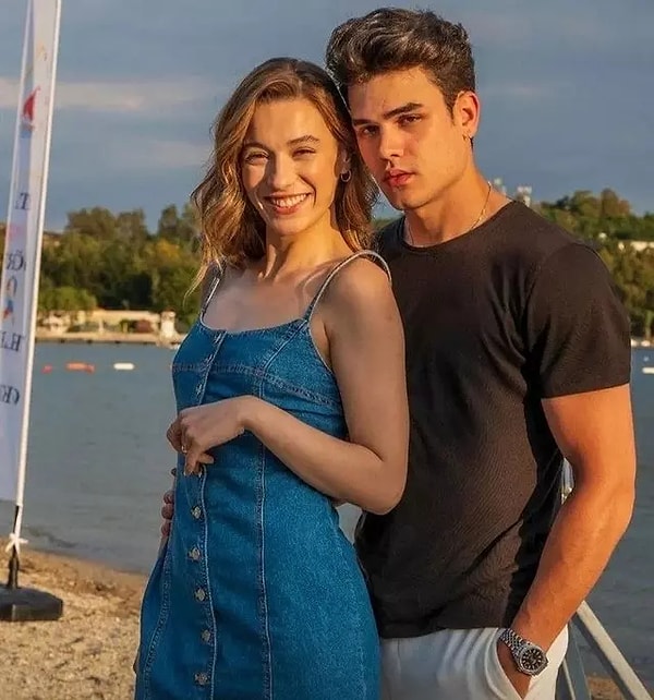 Rumors had swirled around Sümeyye Aydoğan and Atakan Hoşgören, suggesting a blossoming "on-set romance" following their joint appearance in the series "Dönence".