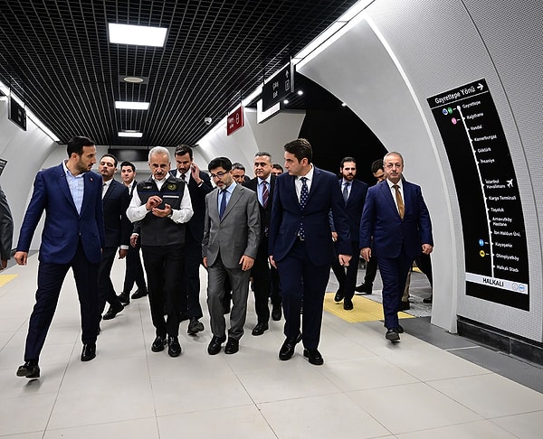 Halkalı Havalimanı yarım saate düşüyor.