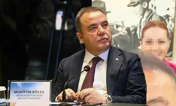 Melek Kurukama Kimdir?