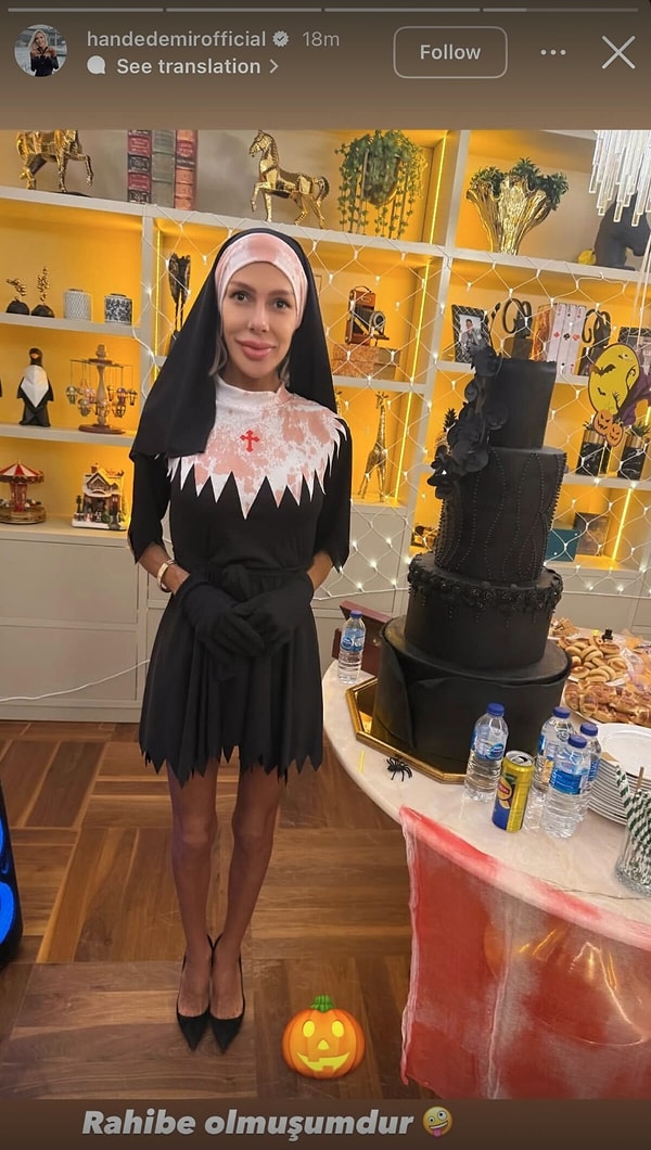 In der Halloween-Nacht herrschte hinter den Kulissen der High Society große Freude über Hande Demirs Nonnenkostüm.