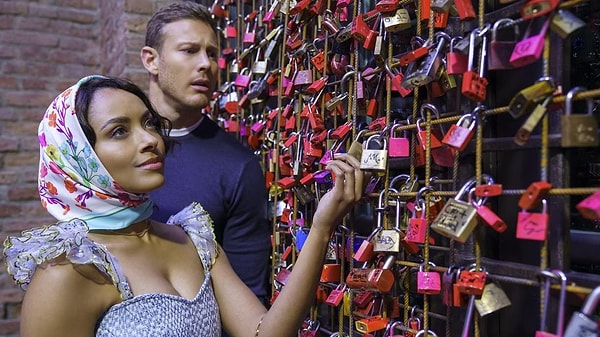 8. Love in the Villa (2022)