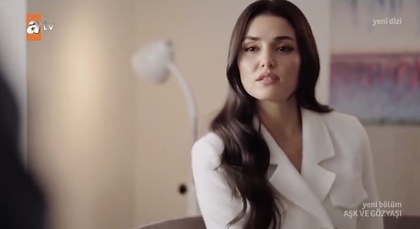 Hande Erçel'in canlandırdığı Meyra karakterinin doktoruyla görüştüğü sahne gündem oldu.