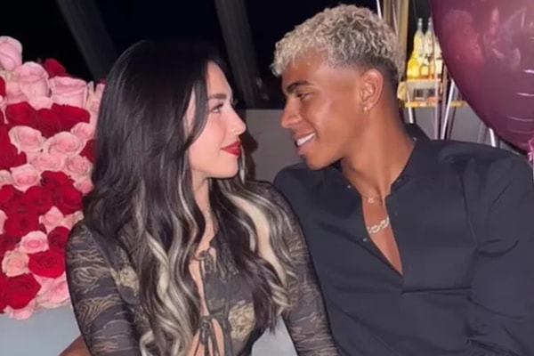 Nicki Nicole'u İspanya'da bırakarak Milano'ya gitti.