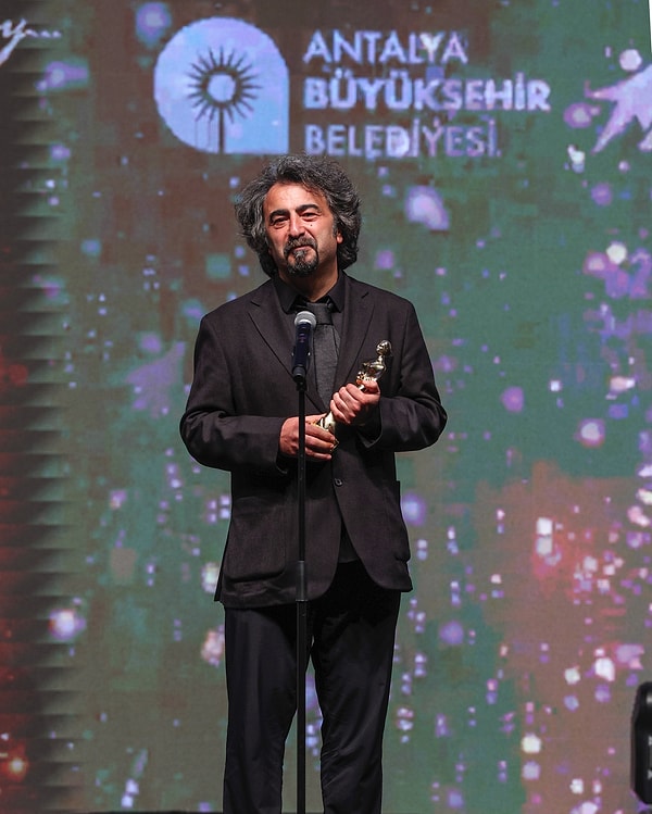 En İyi Yönetmen Ödülü - Seyfettin Tokmak (Tavşan İmparatorluğu)