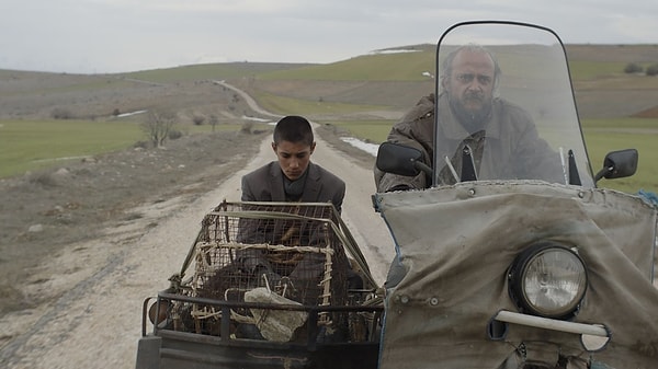 Seyfettin Tokmak imzalı Tavşan İmparatorluğu, Altın Portakal Ödülleri'ne damga vurdu!