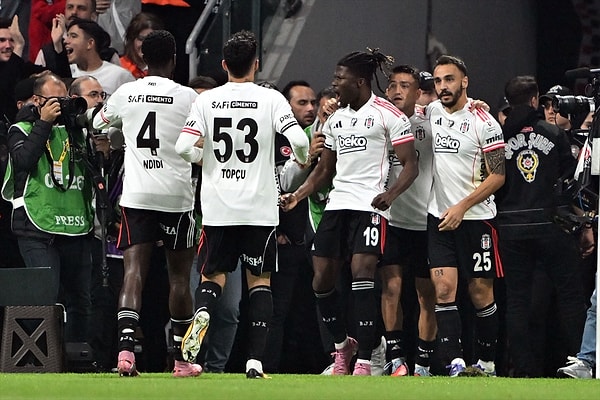 Beşiktaş maça fırtına gibi başladı.