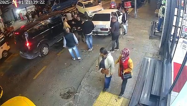 Olay, 1 Kasım Cumartesi günü saat 21.30 sıralarında Sultan Selim Mahallesi’nde meydana geldi.