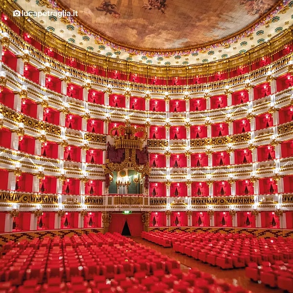Petraglia'nın heykelleri sarsıcı bir detaya ve çarpıcı boyutlara sahip.