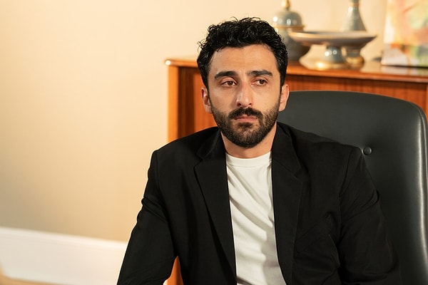 Kızılcık Şerbeti'nde üç karakter ölecek. Bir karakter yurt dışına kaçacak.