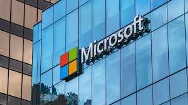 According to the survey, Microsoft holds the top spot. Delta Airlines trails in second place, closely followed by Alphabet.