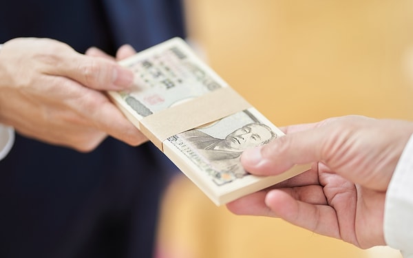 Handing Over Cash is Considered Rude