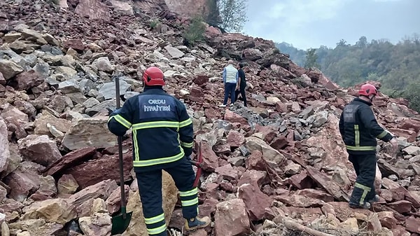 Ordu'da faaliyet gösteren bir taş ocağında göçük meydana geldi.