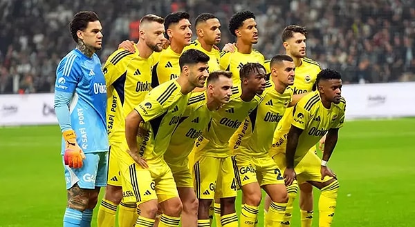 İlk yarıda iki takım da pozisyon üretmekte zorlandı.