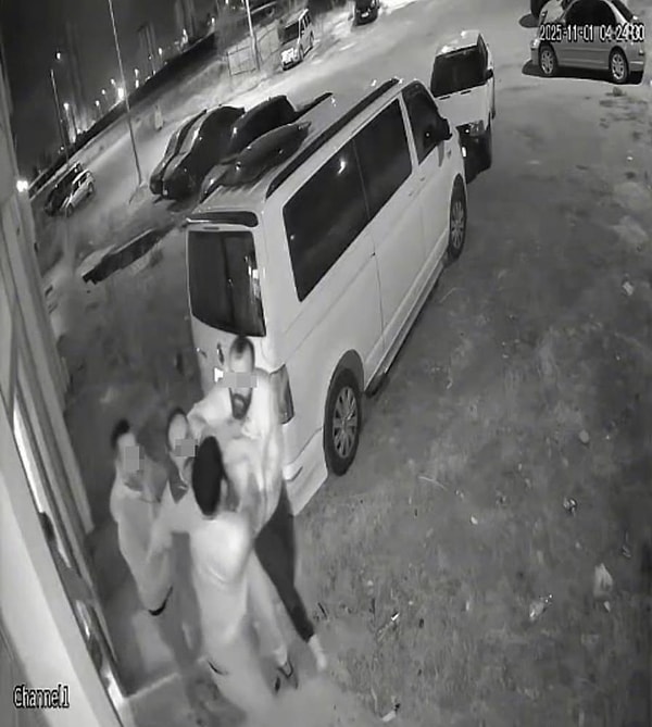 Gece hazırlık yapmak için geldiklerinde iş yerinin ışıklarını açık bulduklarını söyleyen Adem Ocaktan şunları anlattı: