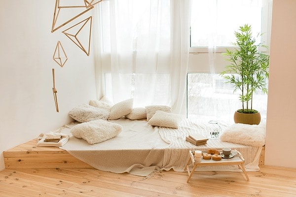 4. Peki evde kendini rahat hissettiğin özel bir köşe var mı?