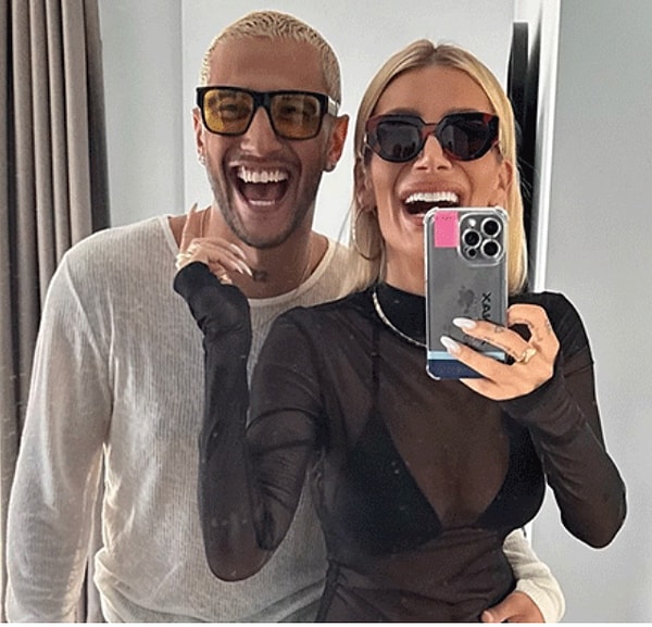 7 Kasım sabahı Derici Instagram’dan Melih Kunukçu’yu takipten çıkardı ve birlikte oldukları tüm fotoğrafları sildi.