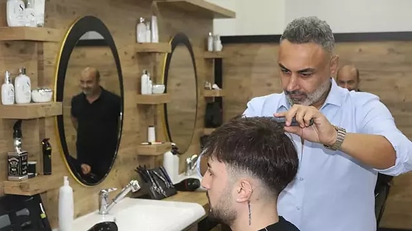 Bu esnada Antalyaspor'da bir berberin tesise girişi yasaklandı ve taktiklerin onun vasıtasıyla rakiplere gittiği iddia edildi.