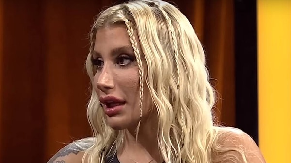 Durum böyle olunca olay X kullanıcılarının diline düştü;