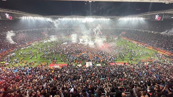 Trabzon'da ezici üstünlük bordo mavi renklerde...