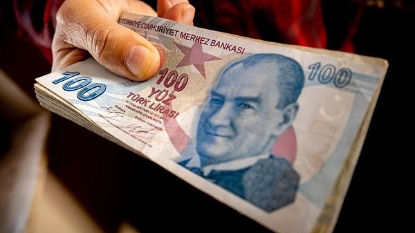 Esnaf, mağduriyetler yaratıldığını iddia ederek erteleme talep etti.