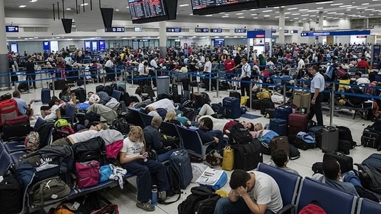 Havayolları Krizi! Günde 2700’den Fazla Uçuş İptal Oluyor, Binlerde Kişi Havaalanlarında Kalıyor!