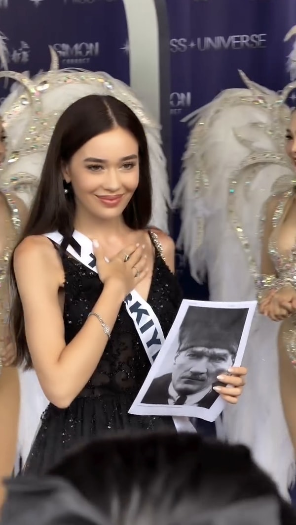 Bu sene Miss Universe'te bizi temsil eden Ceren Arslan'a mutlaka denk gelmişsinizdir.