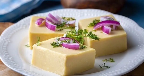 5. Fava (Bakla Ezmesi)