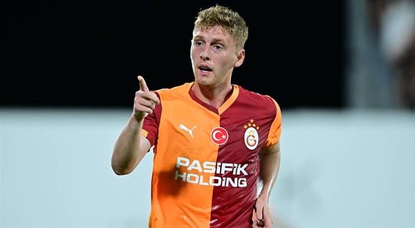 Galatasaraylı 2 futbolcunun bahis oynadıkları gerekçesiyle PFDK’ya sevk edilen futbolcular arasında yer almıştı.