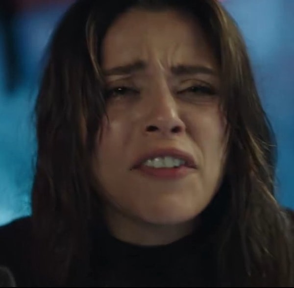 1. sezondan beri Kıvılcım'ın "Aptal" dediği Doğa, ölmeden önce Mustafa'nın kendisine "Aptal" dediğini duyuyor.