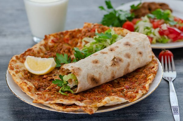 9. Lahmacun