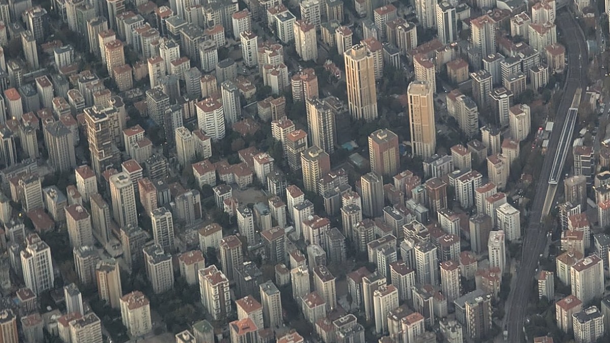 Kadıköy&apos;de Bir Mahallenin Havadan Çekilen Görüntüsü Tartışma Yarattı