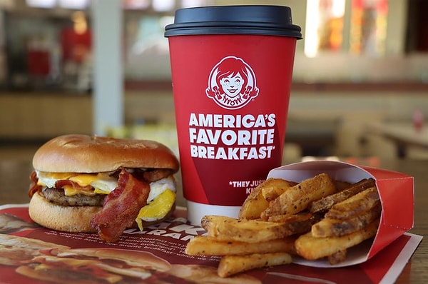 Ünlü fast food zinciri şubelerini kapatacak.