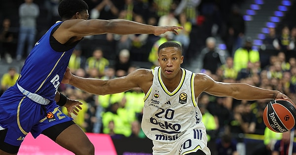 İsrail'in Filistin saldırıları sebebiyle maçlar Almanya'da oynanıyor.