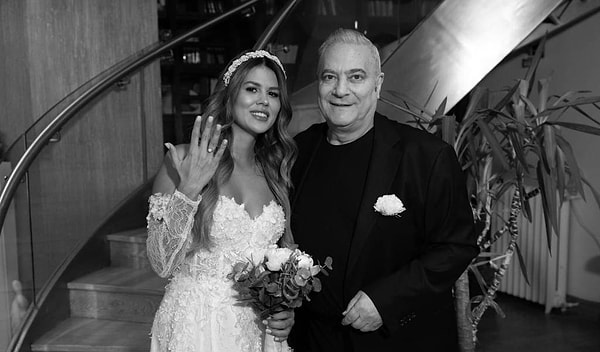 Olay büyüyünce "Ona aşığım. Ne mutlu bana ki bu yaşta bana bu aşkı yaşatıyor. O anlık bir şeydi." diyerek eşinden özür dilemişti.