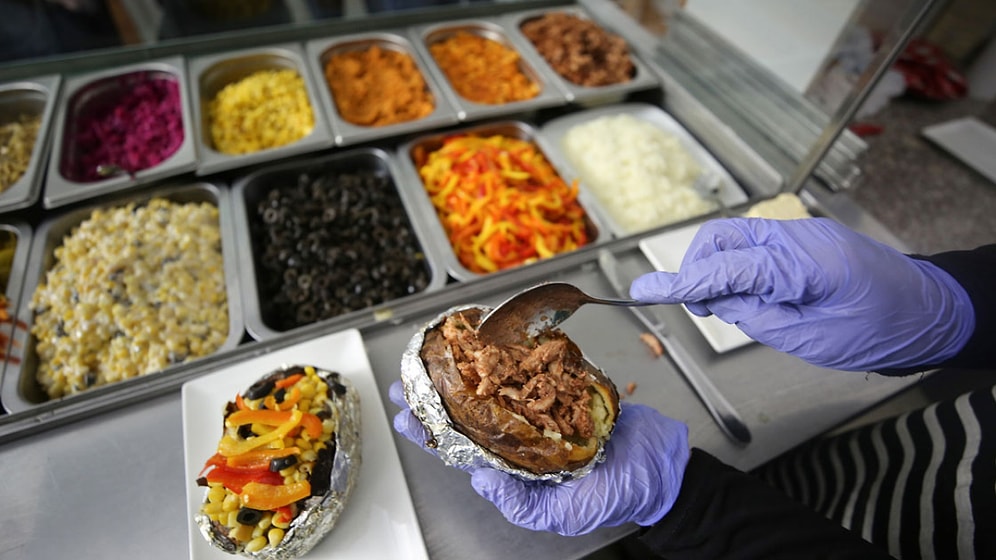 Gurbetçi Ailenin Tatil Kabusu! Kumpir ve Midye Yiyen Çocuklar Öldü, Anne-Baba Tedavi Altında