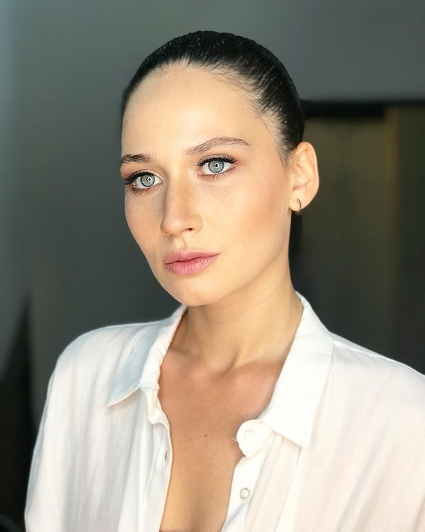 İlayda Çevik, dizide Hicran karakterine hayat verecek.