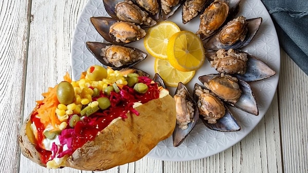 Yemek yedikleri dükkan kapatıldı!