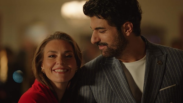 Engin Akyürek ile Aslı Enver’i aynı projede bir araya getiren "Enfes Bir Akşam" 2. sezon onayı aldı.