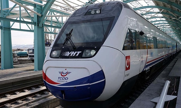 Dumlupınar üzerinden geçecek hat, Kütahya için yeni bir ulaşım koridoru oluşturacak.