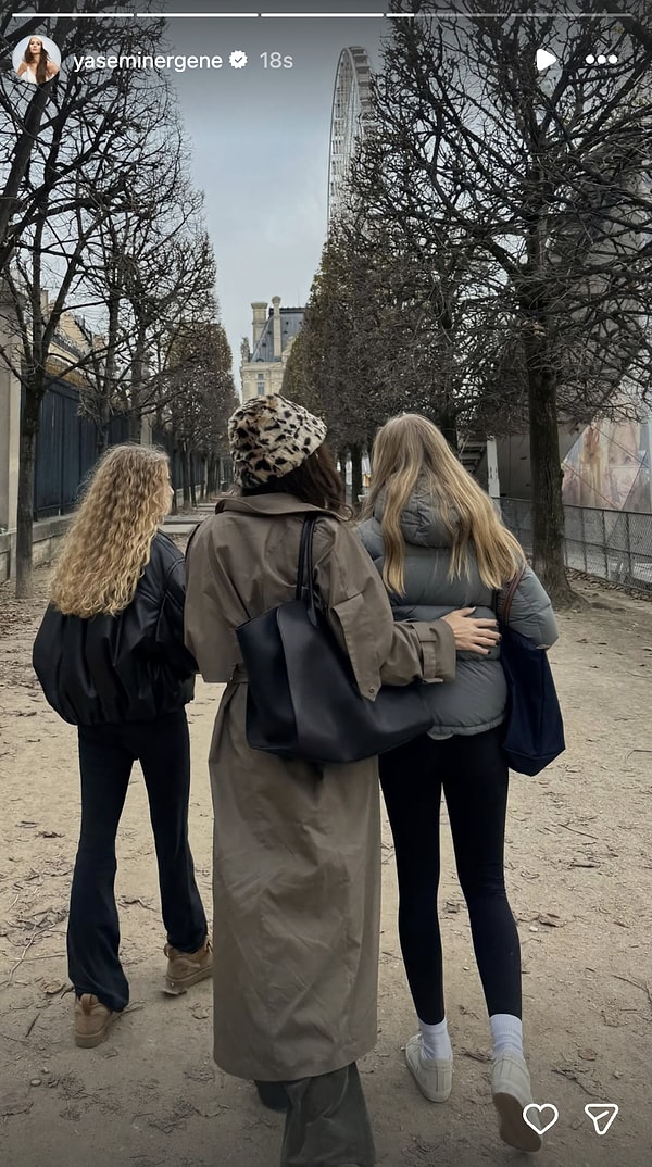 Yasemin Ergene’nin yeni paylaşımlarından son olarak en çok ilgi göreni ise kızlarıyla çıktığı Paris tatili oldu.