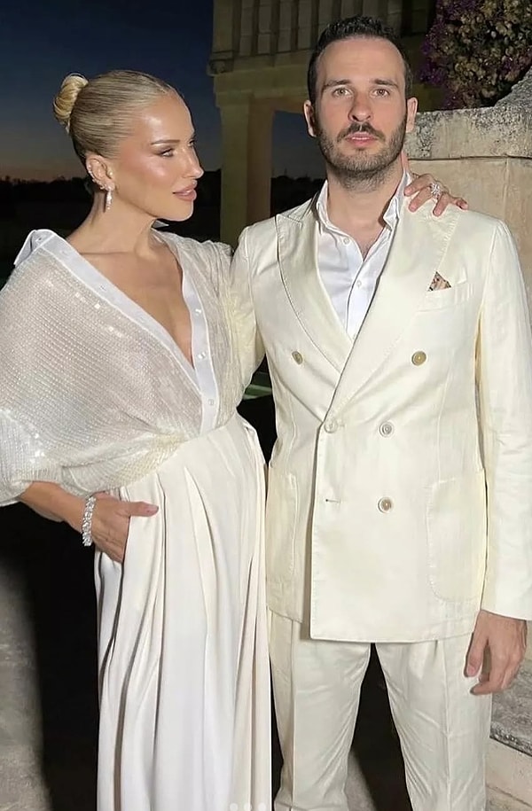 Senelerdir ekranların en sevilen yüzlerinden biri olan Burcu Esmersoy'u tanımayan yoktur!