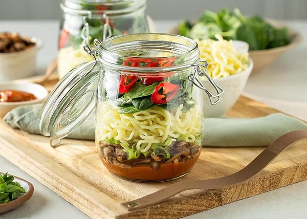 3. Kavanozda Çabuk Vegan Ramen