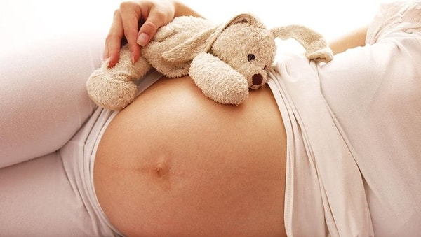 Tüm anne baba adayı olan çalışanları ilgilendiren doğum iznine yönelik değişiklik tasarlanıyor.