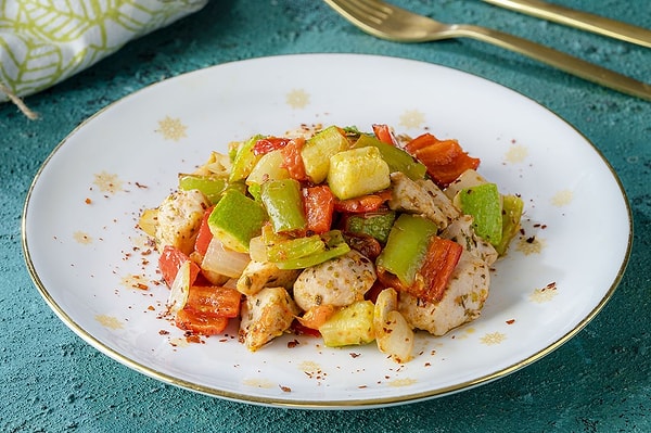 Sebzeli Tavuk ve Patates