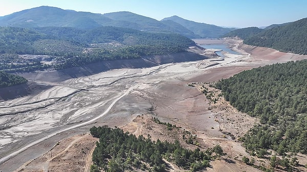 Bursa’nın yaşadığı kuraklık ve su krizi derinleşmeye devam ediyor.