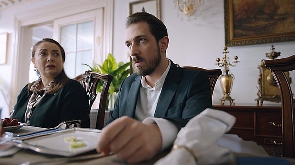 Sibel Taşçıoğlu, Emrah Altıntoprak'ın veda paylaşımına yaptığı yorumla destek verdi.