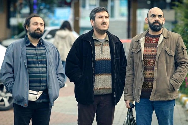 Yılmaz, İlkkan ve Ersoy'u görünce hafızanızda bildiğiniz tüm replikler birer birer dönmeye başladı, öyle değil mi?