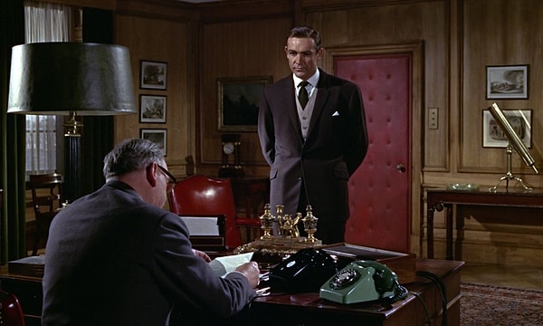 Günümüzde şirket kültürü değişse de kahverenginin algısı tam olarak kırılmış değil.