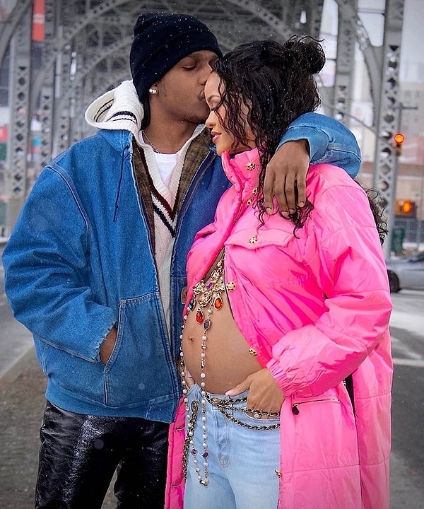 Çok geçmeden yeniden hamile kaldı ve Riot Rose dünyaya geldi.