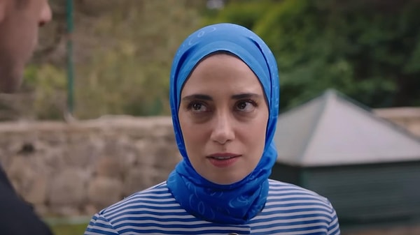 Kızılcık Şerbeti'nin Nursema'sı Ceren Karakoç, takipten çıkma kaosu hakkında konuştu.